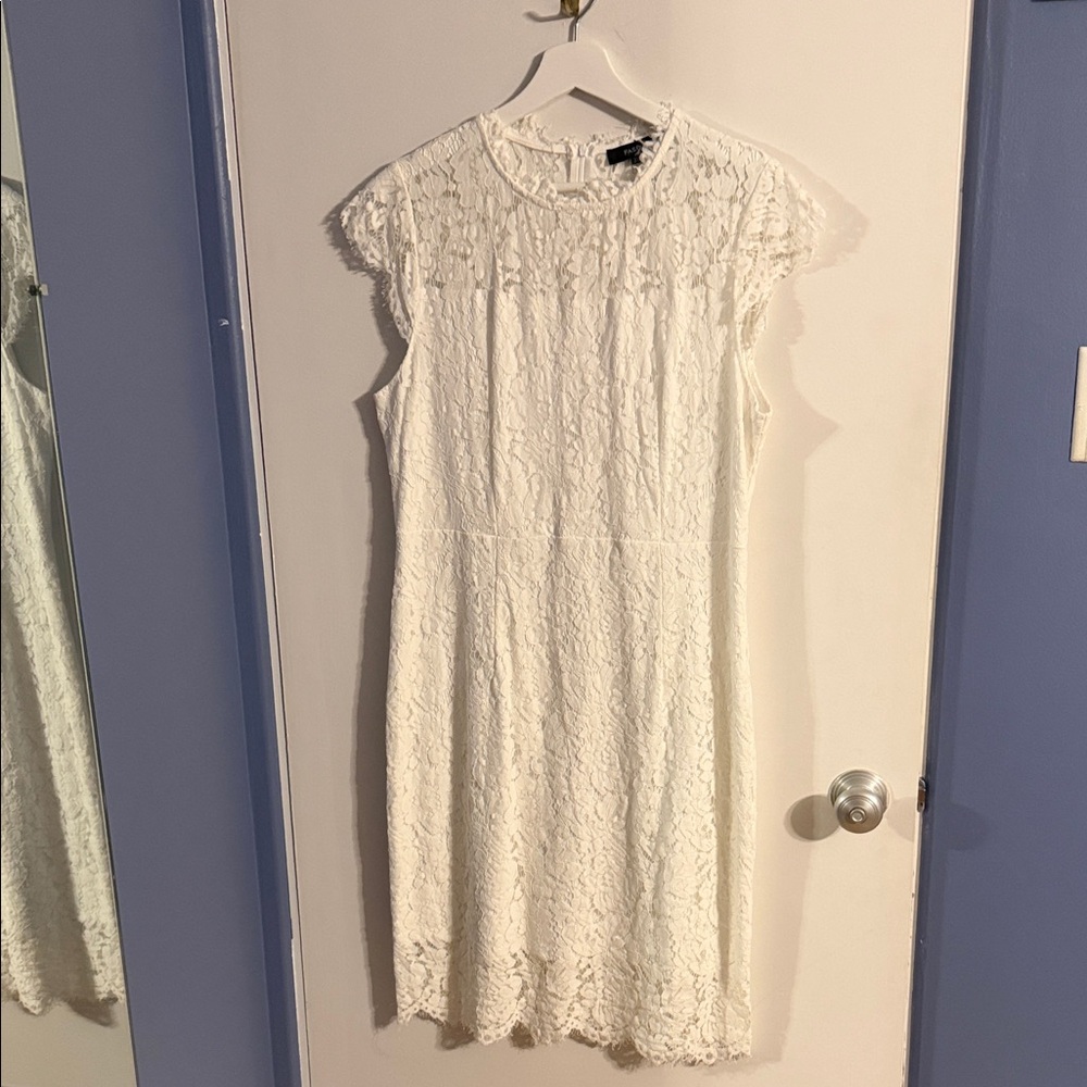 Elegant White Lace Dress